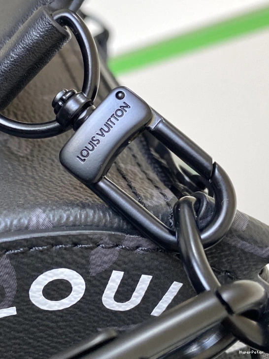 VUITTON Soft Polochon LOUIS PM 0817